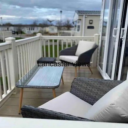 Lancaster Views, Luxury 2022 Home With Hot Tub Tattershall Exterior photo
